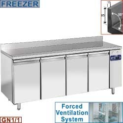 Table de congélation,"murale", ventilée, 4 portes GN 1/1, 550 Lit.(Sans groupe)