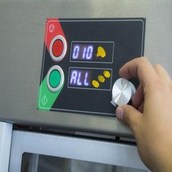 l'écran de la Trancheuse à Lame Circulaire Automatique sur Roulettes