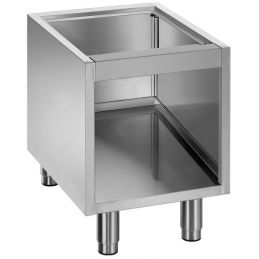 Soubassement ouvert, sur pieds inox réglables