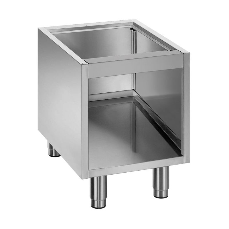 Soubassement ouvert, sur pieds inox réglables