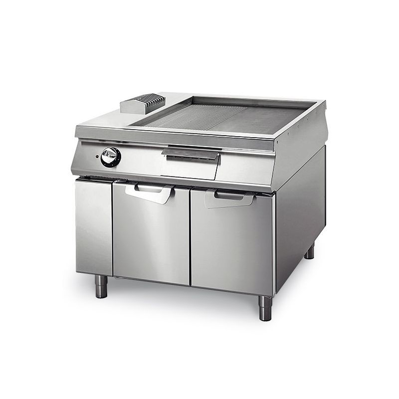 Fry-top électrique professionnel sur coffre avec portes et plaque mi-lisse mi-rainurée 900x735